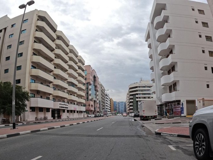 S Lounge, Al Hamriya