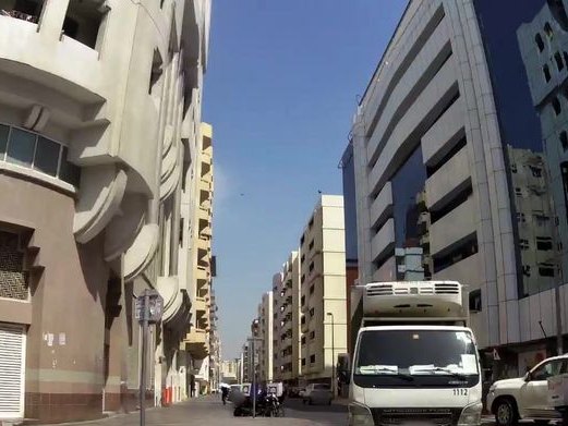 Monster Billiard Hall And Cafe, Al Muraqqabat