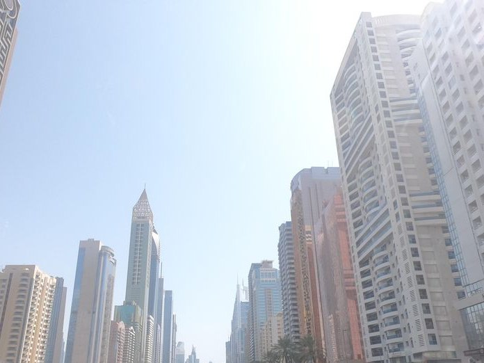 Arabeskaszr, Sheikh Zayed Road