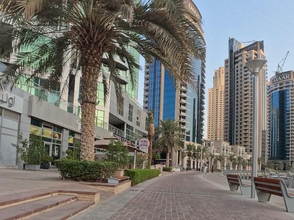 Afroxpress restaurant, Dubai Marina