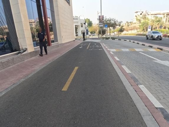 Ruzbi, Umm Suqeim 3