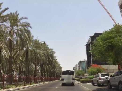 Al Najma Al Baydaa Saloon, Al Muteena