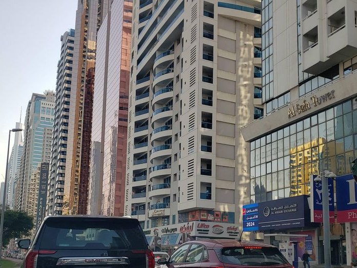 Cali Burger, Sheikh Zayed Road