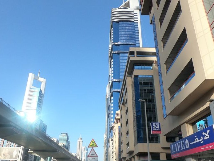 Buono Buono, Sheikh Zayed Road