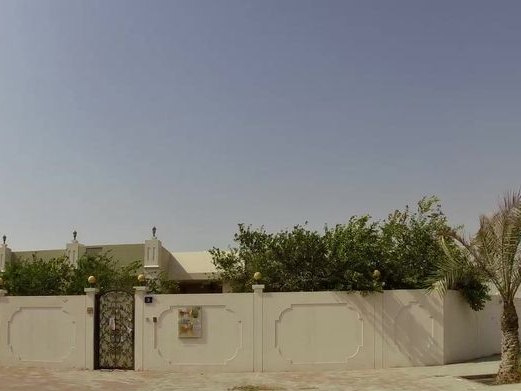Daraysh restaurent, Al Mizhar 1