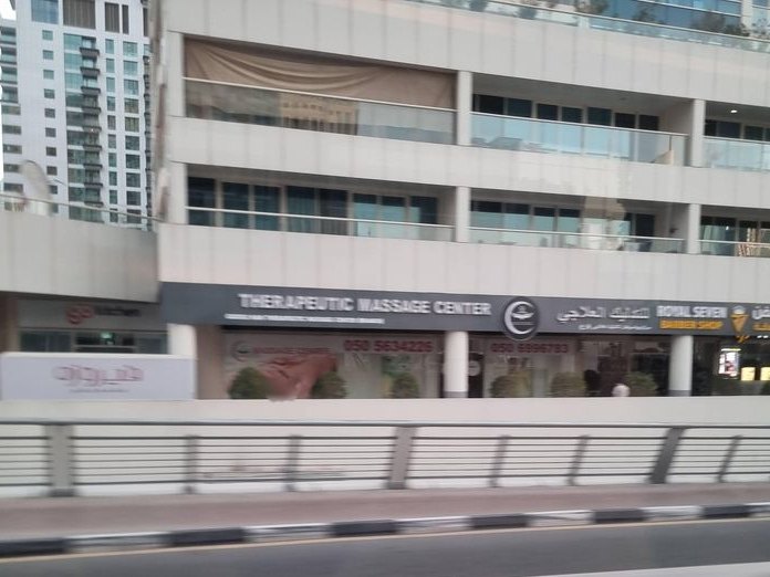 Nail Artist, JLT cluster Q