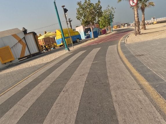 25' 55' Dubai, Umm Suqeim 1