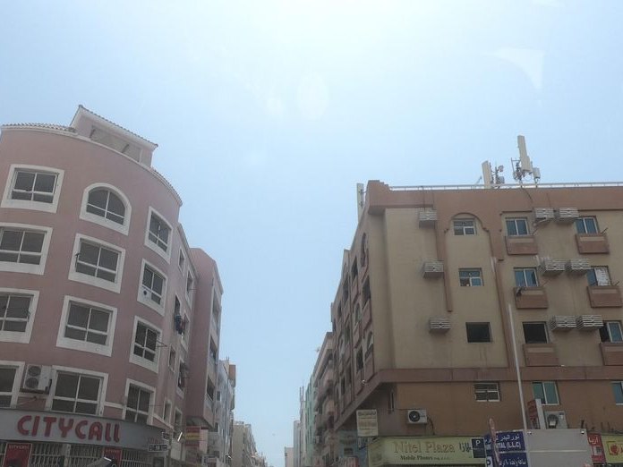 Eagle Hotel Apartment, Ayal Nasir