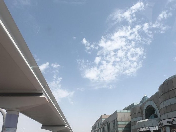 Nayomi, Al Rashidiya