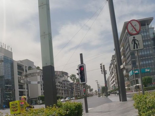 Pomme de Pain, Al Wasl