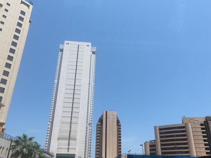 Avanti Furs, Dubai Marina