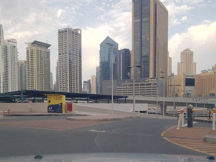 Al Kamil, Billiard, JLT cluster Q