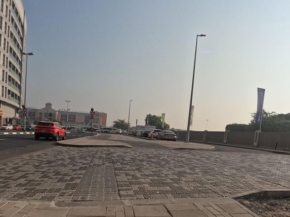 Abu Tarek Koshari & Halawani, Al Barsha 1
