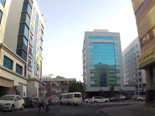 Al Riqqa Falcon Cafeteria, Al Muraqqabat