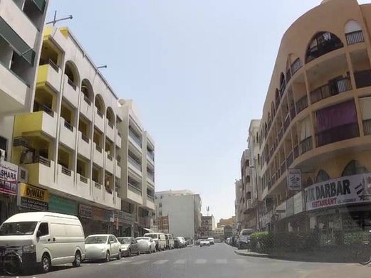 Thalasheri Cafeteria, Naif