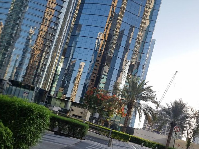 Healey’s Bar and Terrace, Al Thanyah 5