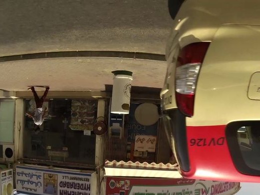 Khalil Mohammad Gents Saloon, Hor Al Anz