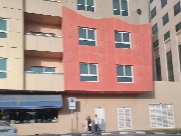 The Bricks, Al Mankhool
