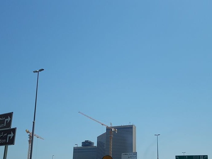 Taj Al Malek, Ayal Nasir