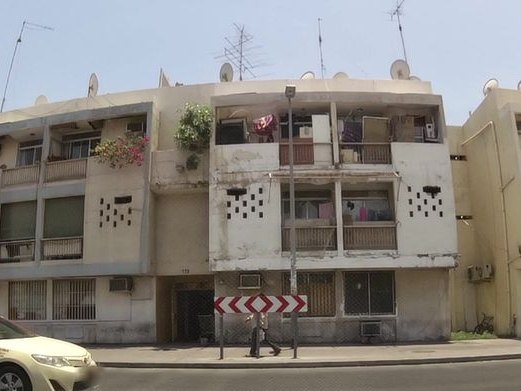 Al Adil Baker, Hor Al Anz