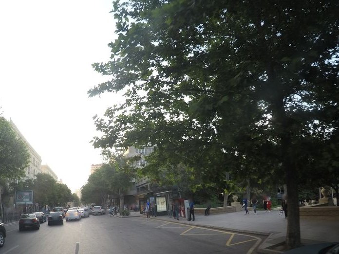 Libraff, İçərişəhər & Fountains Square