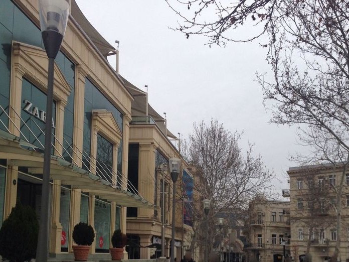 Zara, İçərişəhər & Fountains Square